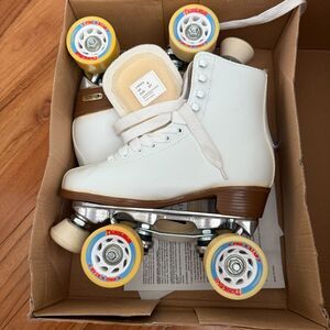 Women Chicago Skates Leather Lined Rink Skates Cream CRS800 Size US 6